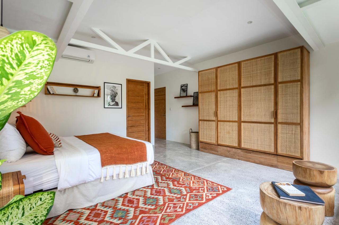 Villa Badoum Guesthouse Canggu  Exterior photo